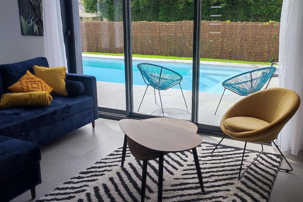 Maison Neuve Avec Piscine Chauffee De Mai A Septembre A 6 Minutes De La *